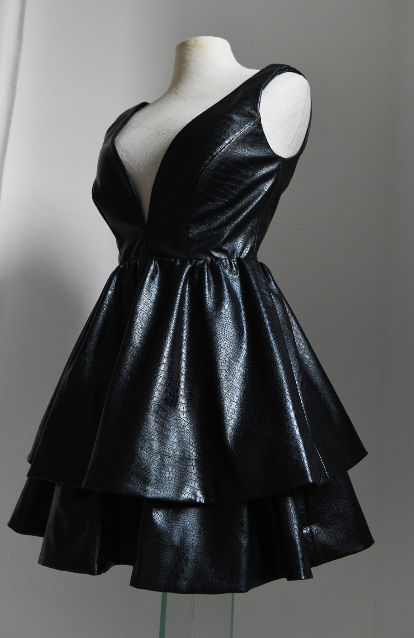 Jeanny Dress - Black Beauty