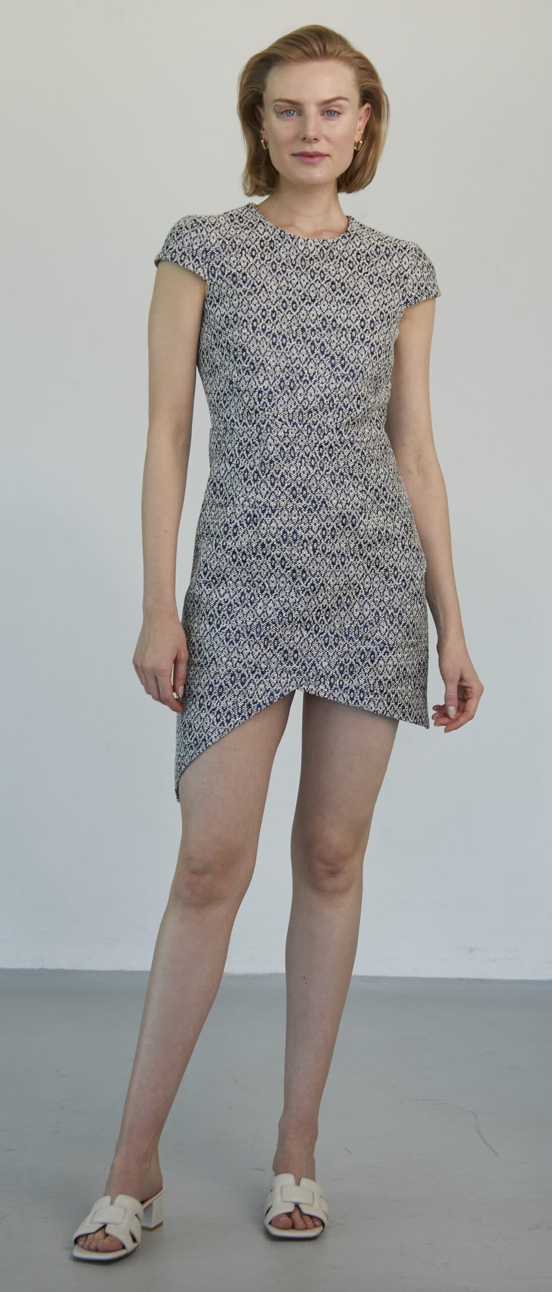 BLUE SKIN PATTERN